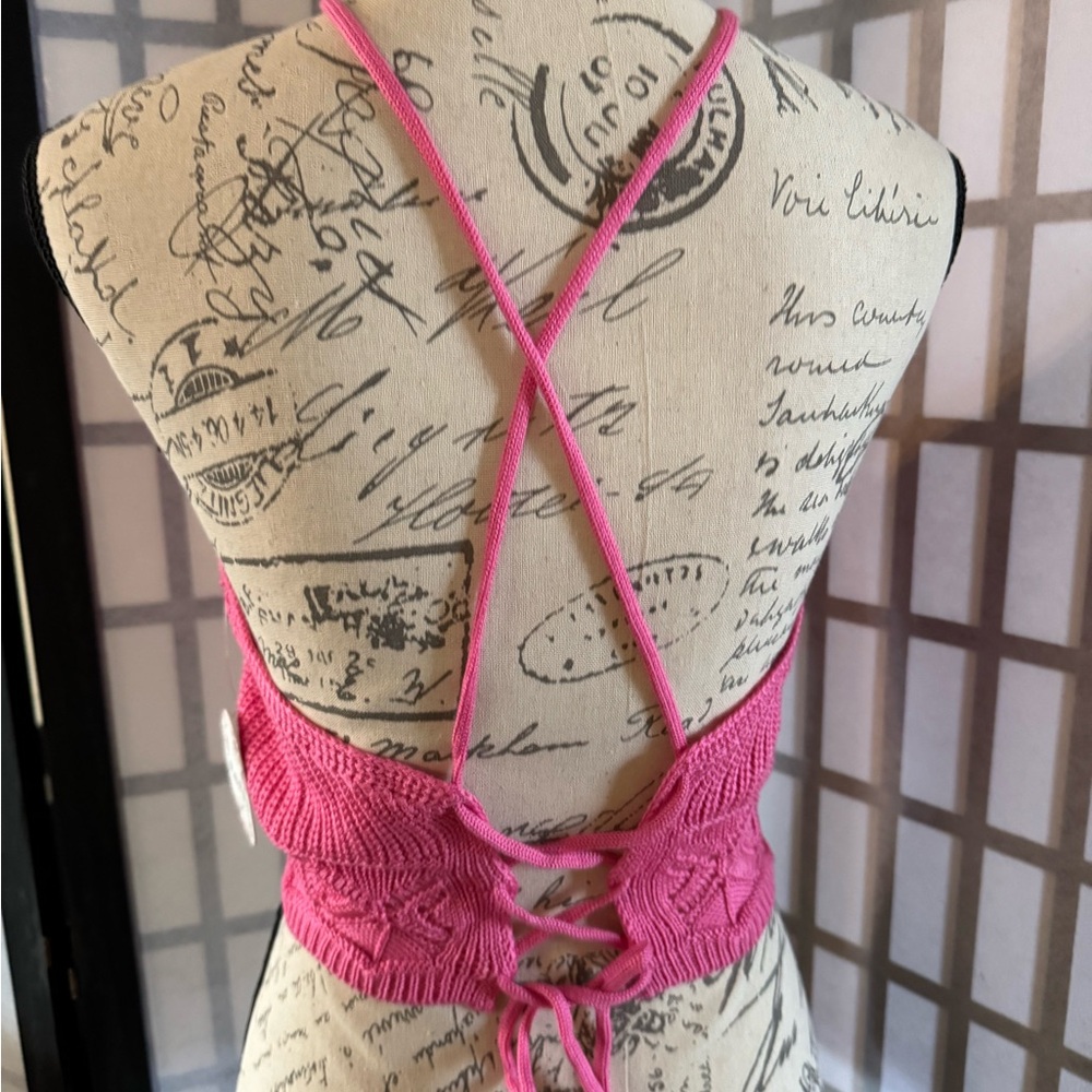 Francesca's Collections Pink Ribbed Crop Tank Top - Picture 2 of 4
